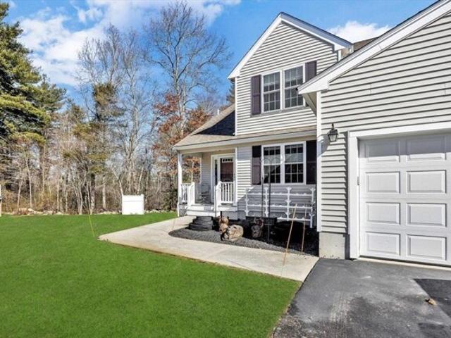 Condo for sale in West Bridgewater, Massachusetts
