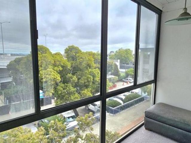 Condo for sale in Emeryville, California