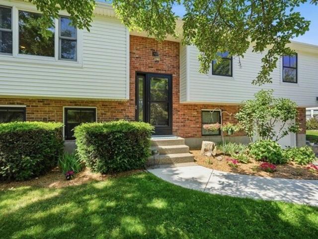 House for sale in Deerfield, Massachusetts