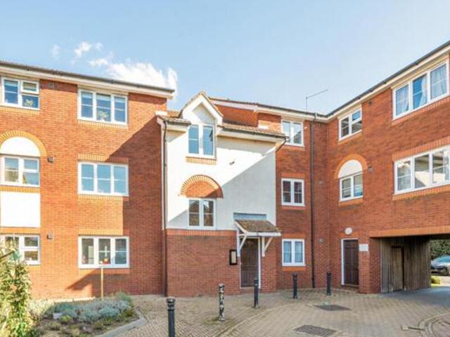 House for sale in Barton Stacey, Hampshire