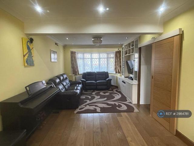House for rent in Lane, Greater London
