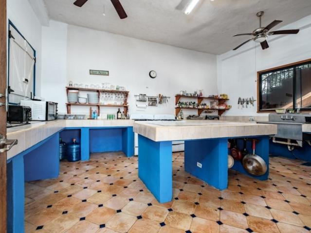 Captin Morgan Black and Blue Marlin Club