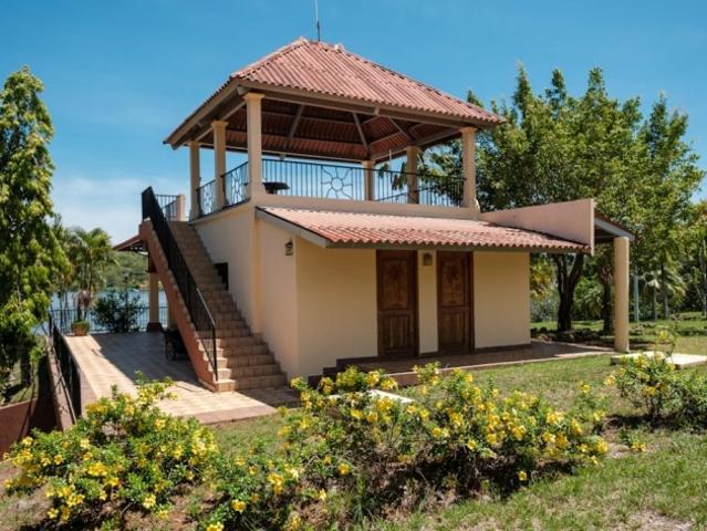 Captin Morgan Black and Blue Marlin Club