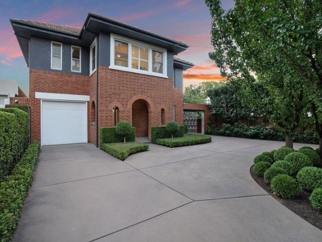 House for sale in Wagga Wagga