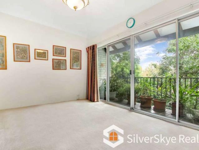 Townhouse for rent in Sydney, New South Wales