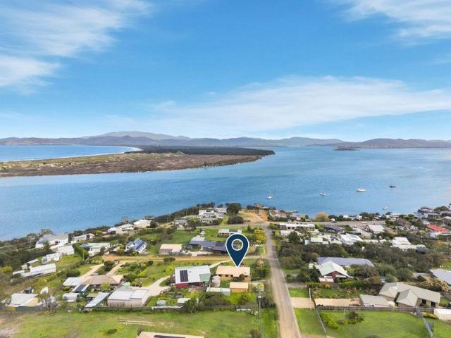 House for sale in Lewisham, Tasmania