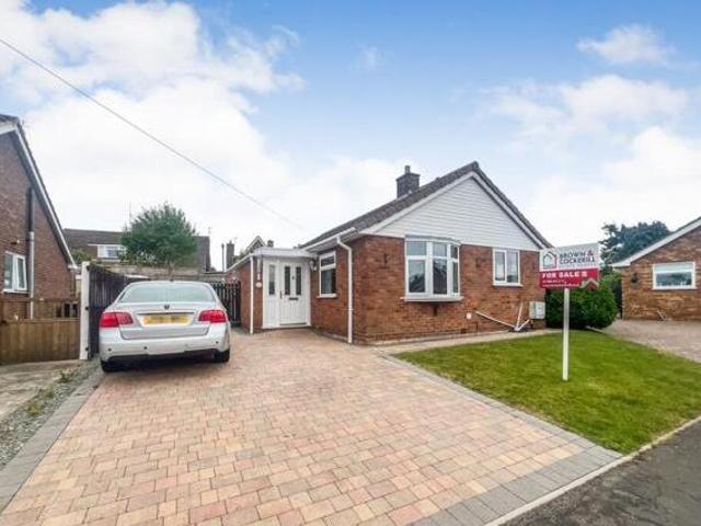 House for sale in Overslade, New Bilton