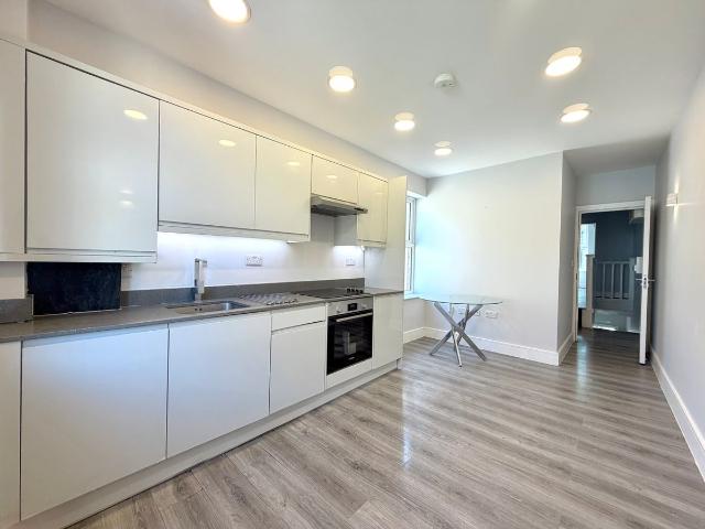 Apartment for rent in Leyton, Greater London