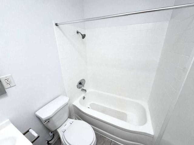 Apartment for rent in Canoga Park, California