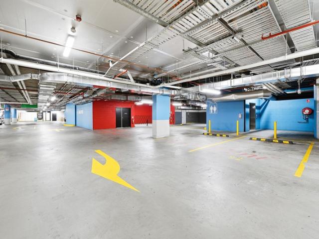 Retail for rent in Eastlakes, Sydney