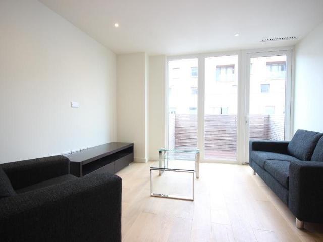 House for rent in Kingsbury, Greater London