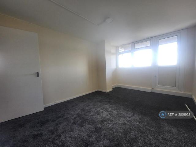 Apartment for rent in Manor Farm Estate, West Midlands