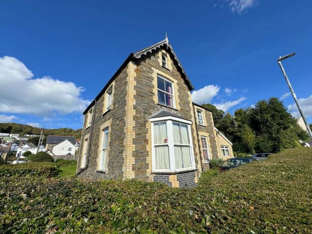 House for rent in Waun Fawr, Wales