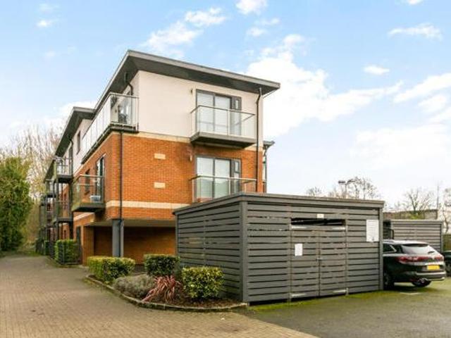 House for sale in Batchworth