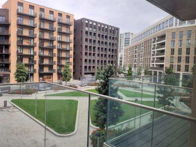 House for rent in Royal Wharf, Greater London