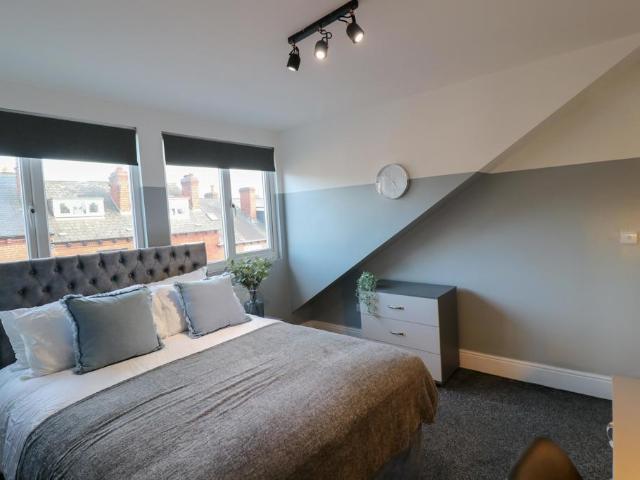House for rent in Hyde Park, West Yorkshire