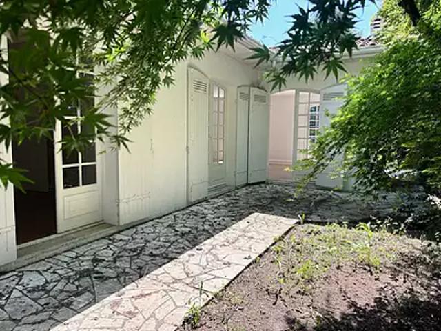 Maison vente à Bordeaux, Carbon-blanc