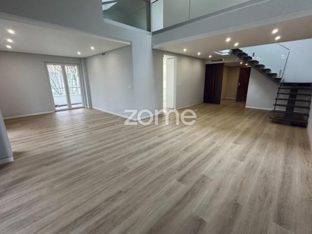 Apartamento venda em Carcavelos, Cascais