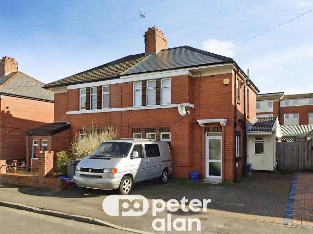 Apartment for rent in Falcon Lodge, Wales