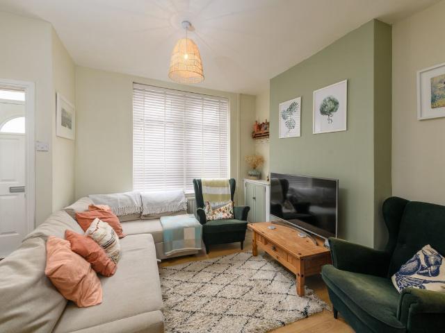 Apartment for rent in Plasnewydd, Falcon Lodge