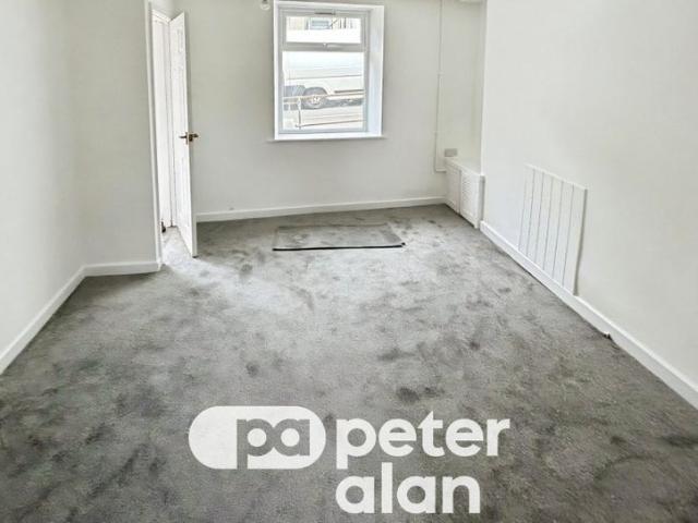 Room for rent in Troed-y-rhiw, Troedyrhiw