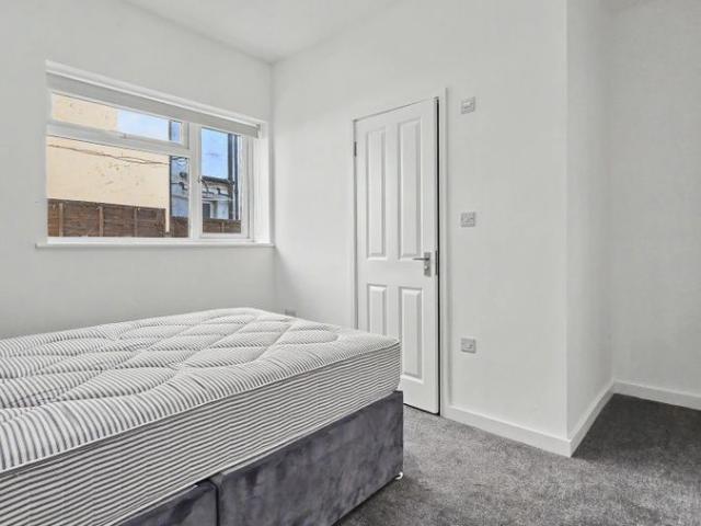 Room for rent in Watford Heath, North Watford