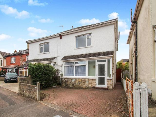 Apartment for rent in Winton, Bournemouth