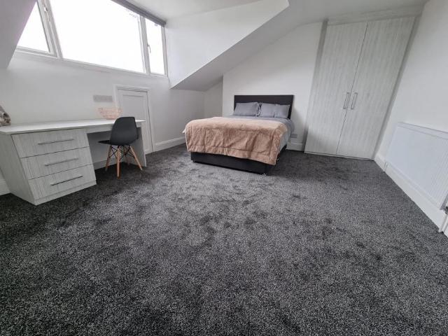 Apartment for rent in Headingley Hill, Headingley