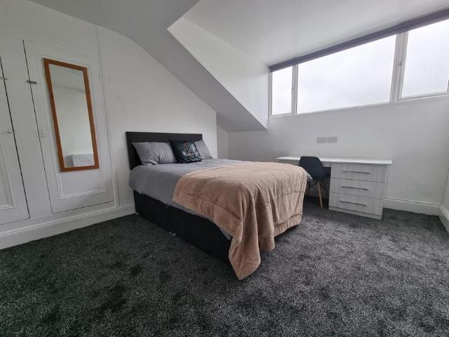 Apartment for rent in Headingley Hill, Headingley