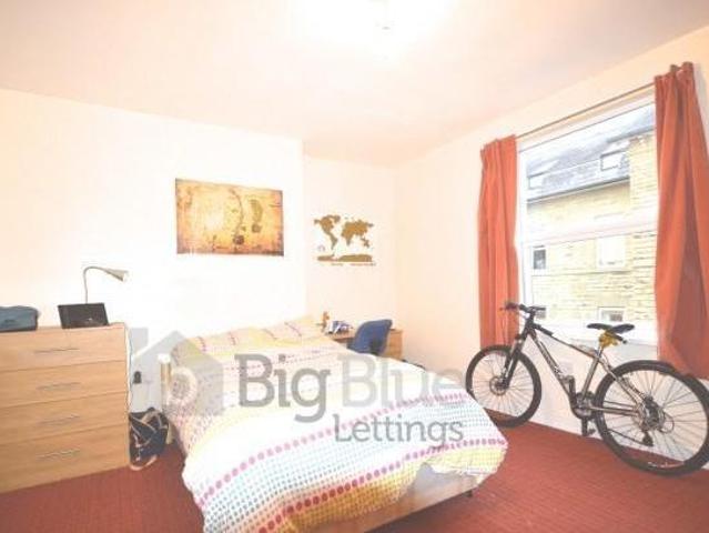 House for sale in Headingley, West Yorkshire