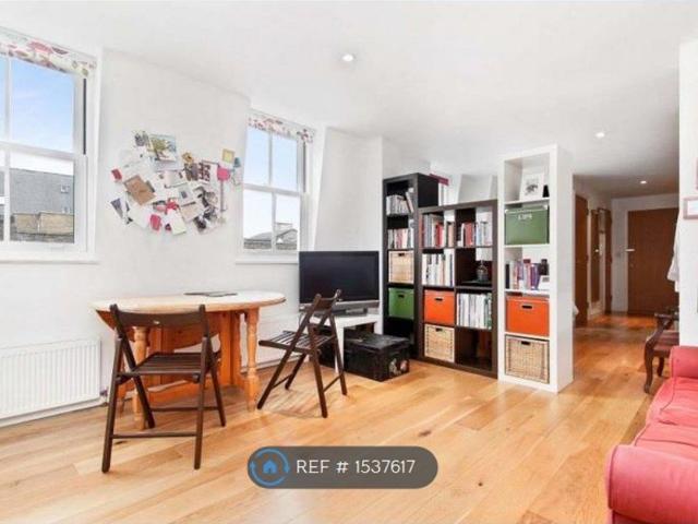 Studio for rent in Old Ford, Bow