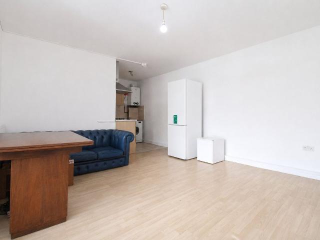 Apartment for rent in Bury Park, Luton