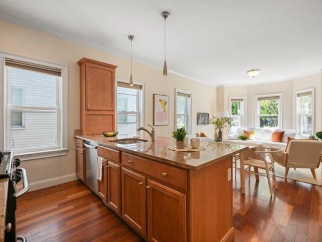 Condo for sale in Cambridge