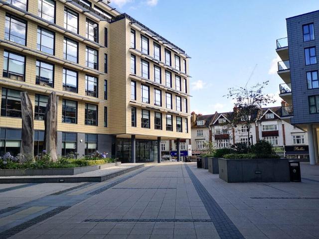 Apartment for rent in Horsell, Woking