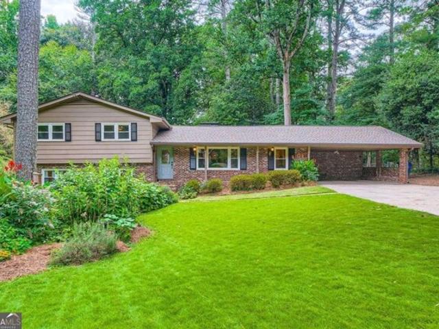 House for sale in Tucker
