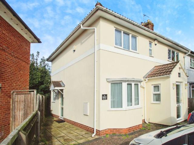 House for rent in Gipsy Lane Estate, Oxford