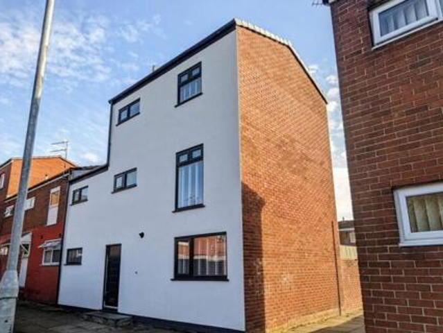 House for sale in Digmoor, Roby Mill