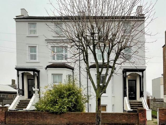 Apartment for rent in London Borough of Croydon, South Norwood