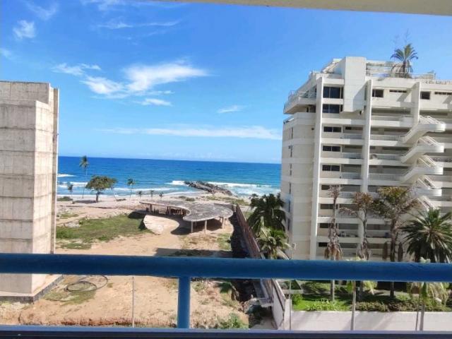 Apartamento en venta en Vargas