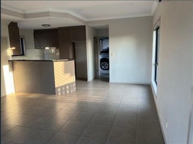 Townhouse for rent in Toombul, Queensland