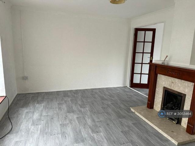 House for rent in Snapes Green, Wolverhampton