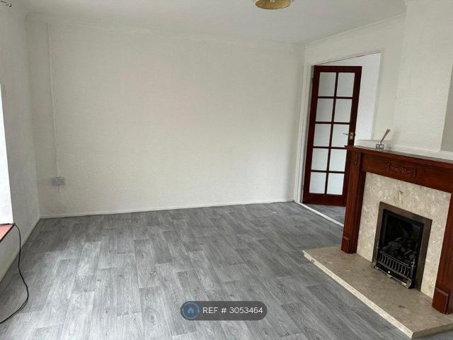 House for rent in Snapes Green, Wolverhampton