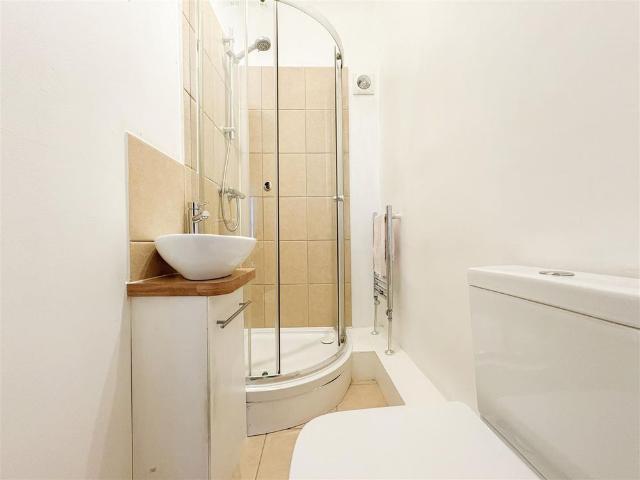 Apartment for rent in St Leonards Green, Guestling Green