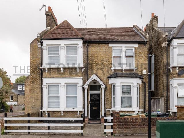 Apartment for rent in Leyton, Greater London