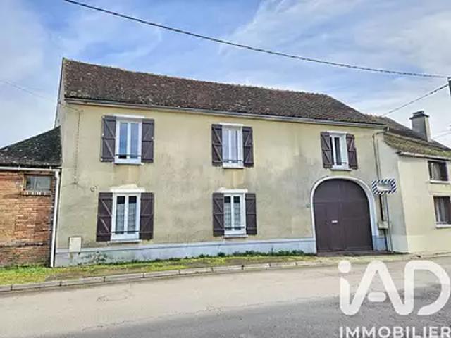 Maison vente à Auxerre, Carisey