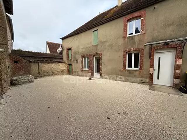 Maison vente à Chevannais, Carisey