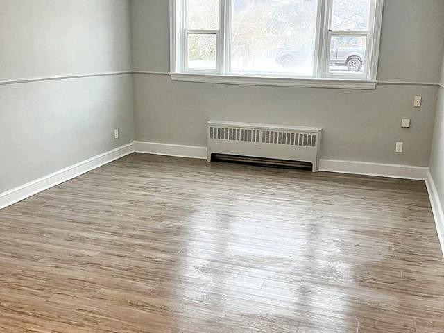 Apartment for rent in Mulhurst Bay, Ontario