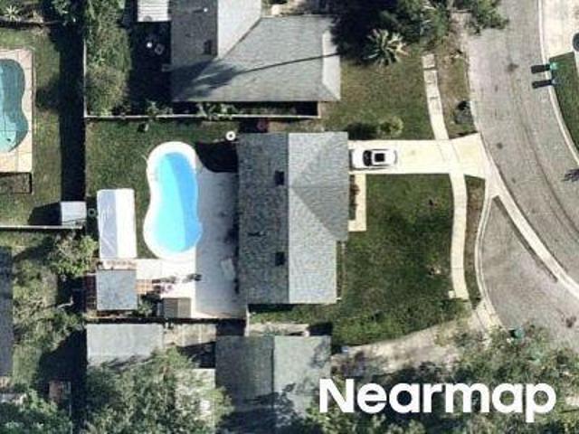 House for sale in University, Florida