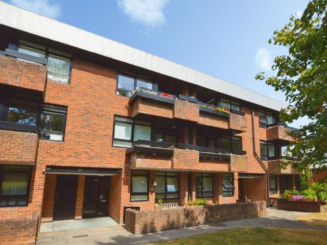 Apartment for rent in St Albans, Five Acres