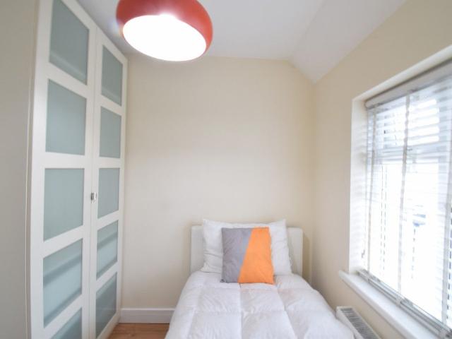 Room for rent in London Borough of Ealing, Greater London
